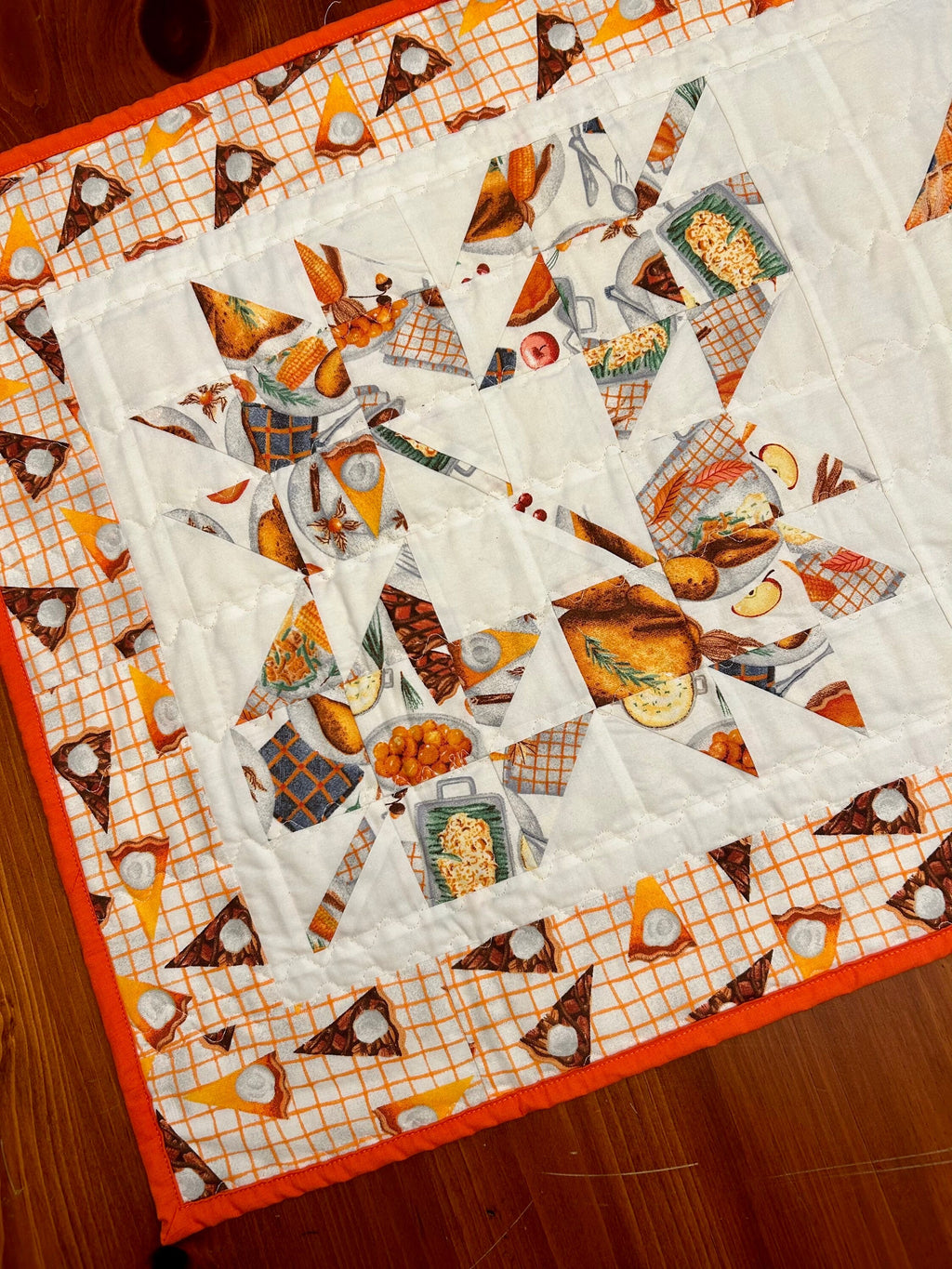 Thanksgiving Table Runner, Festive Fall Leaf Decor, Leaves, Quilted Home Decor, Fall Tablescape, Handmade Gift, Unique Housewarming Present