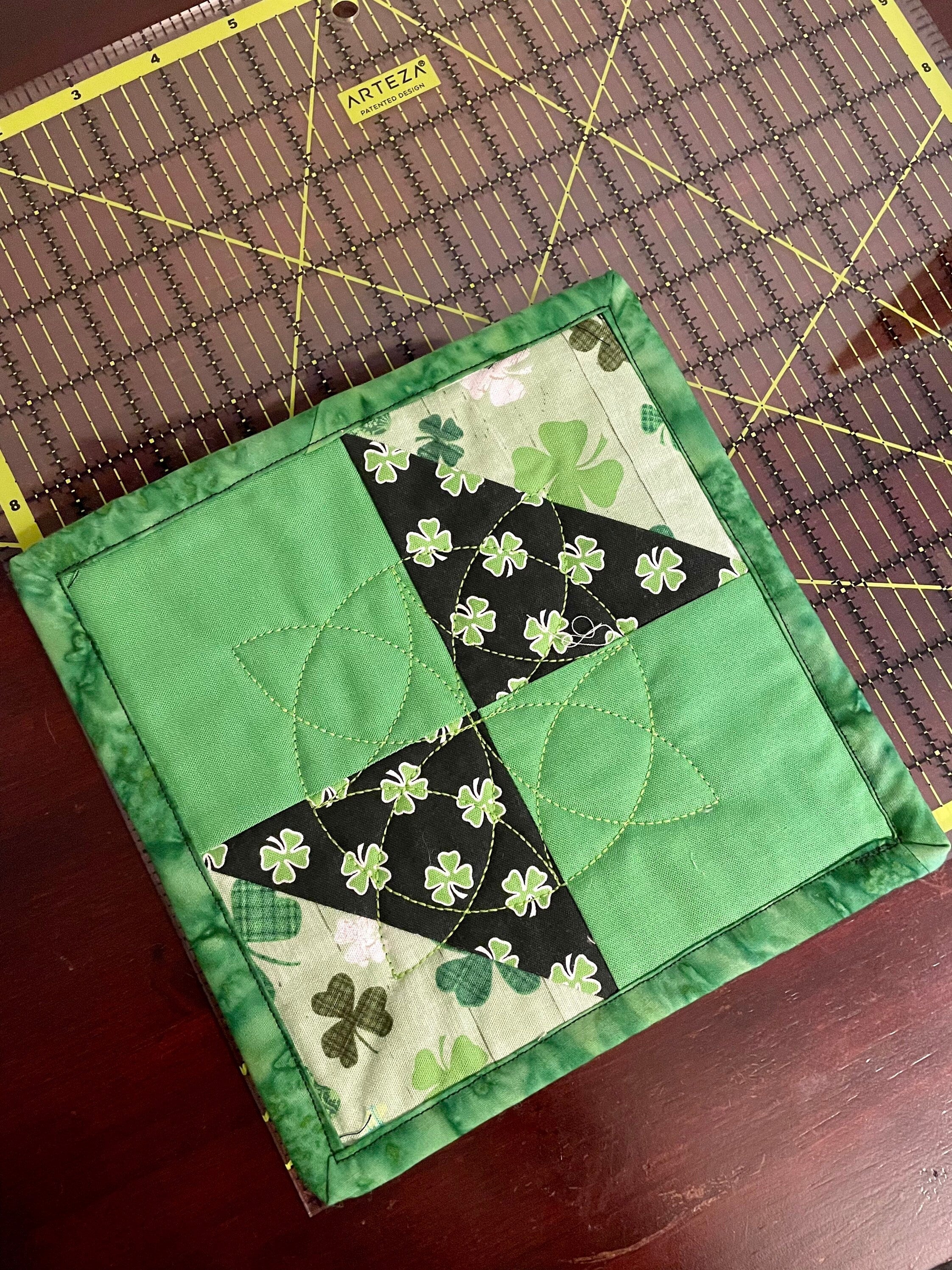 St. Patrick's Day Mug Rug, Shamrock Quilted Coaster, Teacher's Gift, Unique Coaster, Desk Decorations, Home Office, Coffee Bar, Tiered Tray